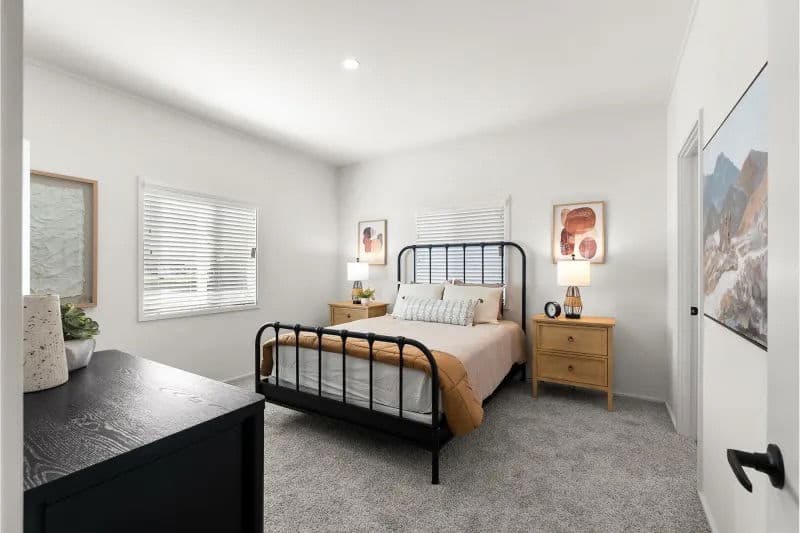 Summit bedroom home features